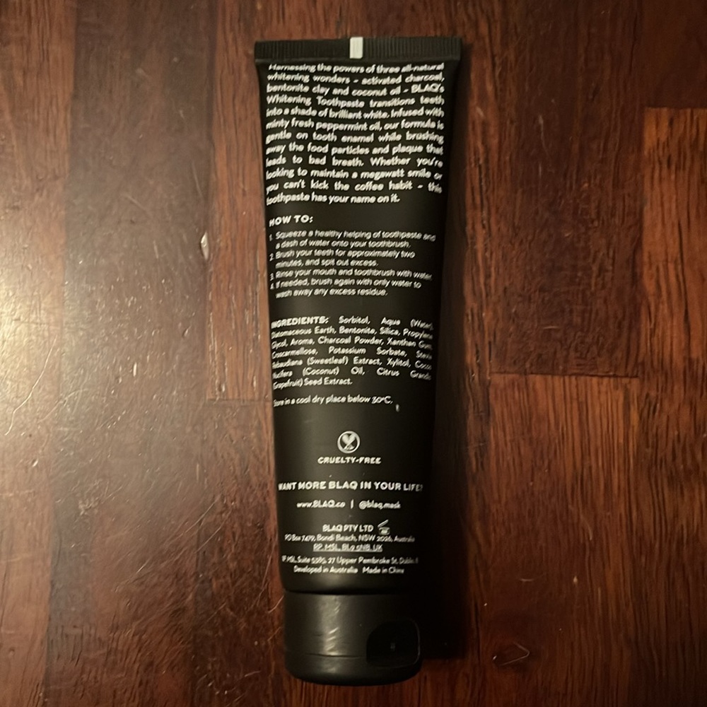 NEW BLAQ Whitening Toothpaste - Picture 2 of 3